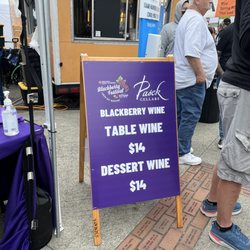 Blackberry Festival - Wine options and prices as of September 2022 IG: @ohmyono