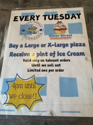 Blind Onion Pizza by null