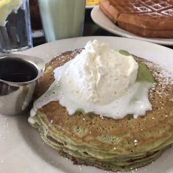 Bea Bea's - Coffee & Tea Near Me - Burbank, California