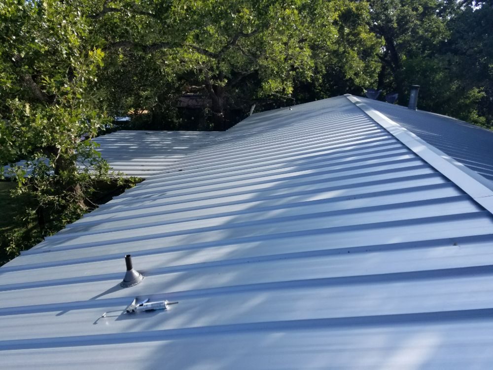Slide of R&L Roofing Specialties