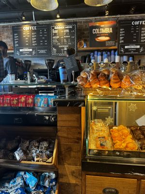 Caffe Nero by null