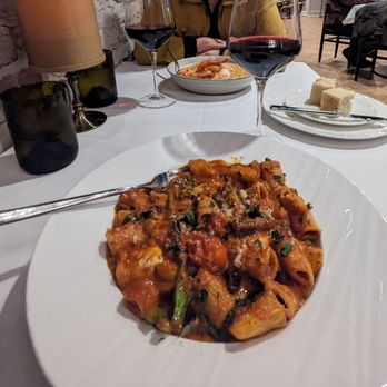 Vallozzi's - Rigatoni alla vodka with rapini - Italian Near Me - Versailles, Kentucky