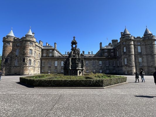 Palace of Holyroodhouse by null