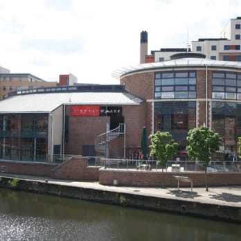 Oracle - Pubs Near Me - Leeds, XWY
