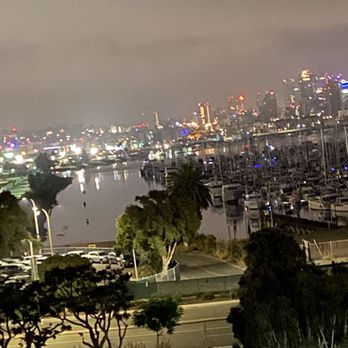 SAN Airport parking at Sheraton San Diego Hotel and Marina - San Diego skyline - Hotels Near Me - San Diego, California