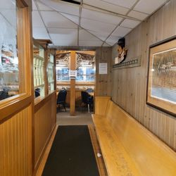 Pine Cone Restaurant - Entrance to dining area
