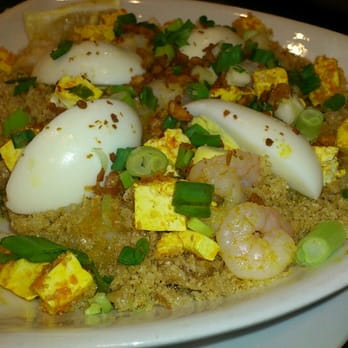 Pinpin Restaurant - Pancit - Filipino Near Me - Vancouver, British Columbia