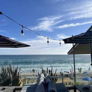 Hotel Laguna - Patio at Laguna hotel - Hotels Near Me - Laguna Beach, California