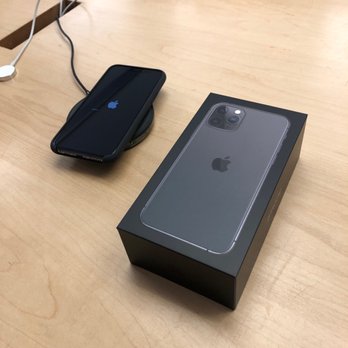 Apple Store - Main Place - New iPhone 11pro - Computers Near Me - Naperville, Illinois