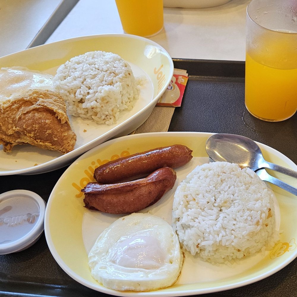 Jollibee - Longganisa and chicken breakfast meals - Fast Food Near Me - Muntinlupa, NCR