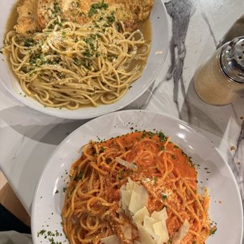 Burnt Pizzeria - Chicken francese and alla vodka - Italian Near Me - Naples, Florida Burnt Pizzeria - Chicken francese and alla vodka - Italian Near Me - Naples, Florida