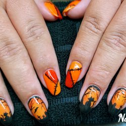 Lisa's Theory of Nails