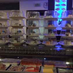 Sushi Bar - Jede Menge Sushi