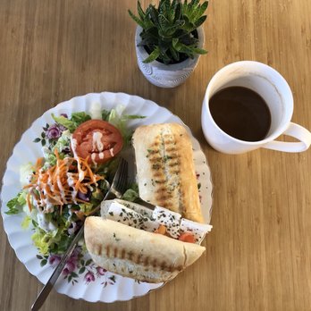 Maison Vieux-Montreal - Coffee & Tea Near Me - Montreal, Quebec Maison Vieux-Montreal - Coffee & Tea Near Me - Montreal, Quebec
