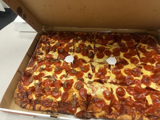 Good Guys Pizza by null