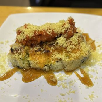 Omokase Sushi - California with spicy tuna - Japanese Near Me - Fontana, California Omokase Sushi - California with spicy tuna - Japanese Near Me - Fontana, California