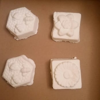 Soigne - Classes and workshops - Bath bombs - Arts & Crafts Near Me - Vancouver, British Columbia