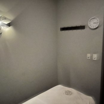 Refresh Massage - Massage room - Massage Therapy Near Me - Atlanta, Georgia