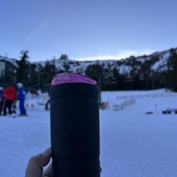Timber Creek Lodge - Spot of cocoa in the snow.
