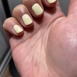 Lily's Nail Salon & Spa - Rushed and messy.