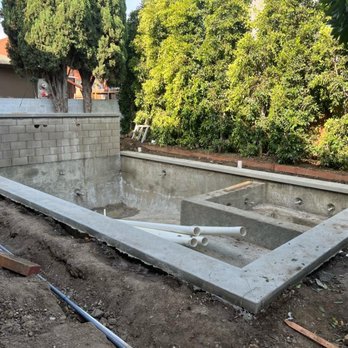Romeo Builders - Pool Build and Backyard Remodel - General Contractors Near Me - Sherman Oaks, California