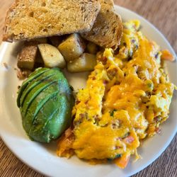Cateye Cafe - BLT Scramble with Avocado