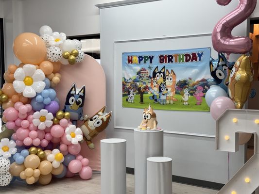 Huckleberry Play by null