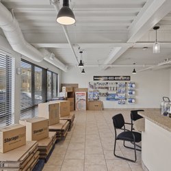 StorageOne Blue Diamond & Buffalo - Onsite facility managers and moving boxes available for purchase
