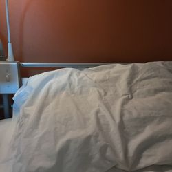 The Planet Traveler - Charger by head of bed