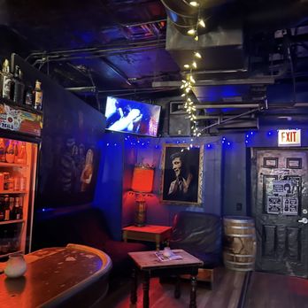 Delilah's - Bars Near Me - Chicago, Illinois
