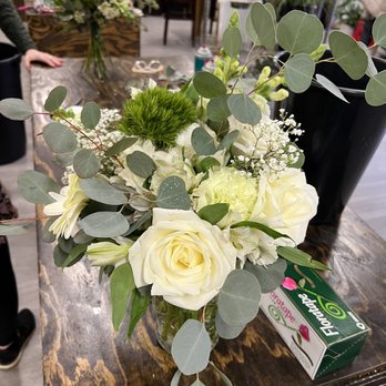 Walden Floral Design - Florists Near Me - Downers Grove, Illinois Walden Floral Design - Florists Near Me - Downers Grove, Illinois