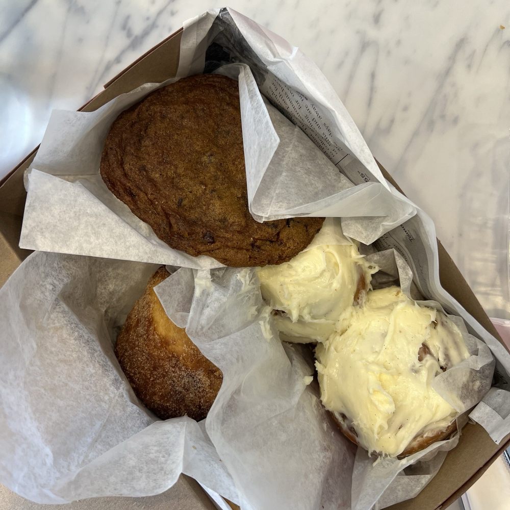 BouNom Café & Bakery - Cinnamon roll, bounom roll, chocolate chip cookie - Coffee & Tea Near Me - Avon, Connecticut BouNom Café & Bakery - Cinnamon roll, bounom roll, chocolate chip cookie - Coffee & Tea Near Me - Avon, Connecticut