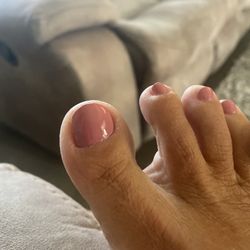 M & C Best Nails - Pedicure is great! But she's hurt me