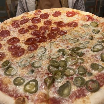Vinnys Italian grill - Jalapeños lovers and pepperoni! Best of both worlds - Italian Near Me - Bealeton, Virginia
