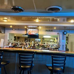 Log Cabin Smokehouse - Bar
