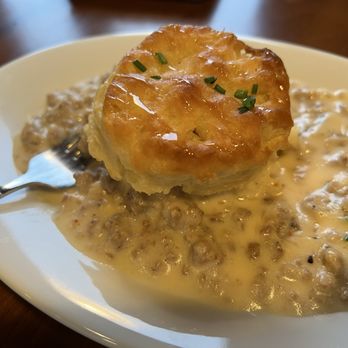AL & Ernie’s Bakery Cafe - Half order of biscuits and gravy - Bakeries Near Me - Battle Ground, Washington