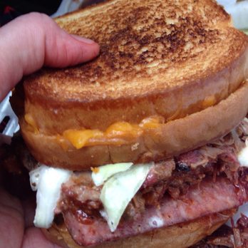 Kat's Barbecue - FAT KAT sausage, chopped beef topped w/coleslaw between 2 grilled cheese  SUUU-eeeey!! ($15 off the menu item) - Barbeque Near Me - Santa Fe, Texas