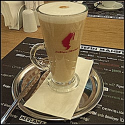Hayal Kahvesi Sirkeci - Latte
