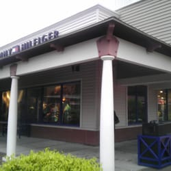 Tommy Hilfiger Outlet Store