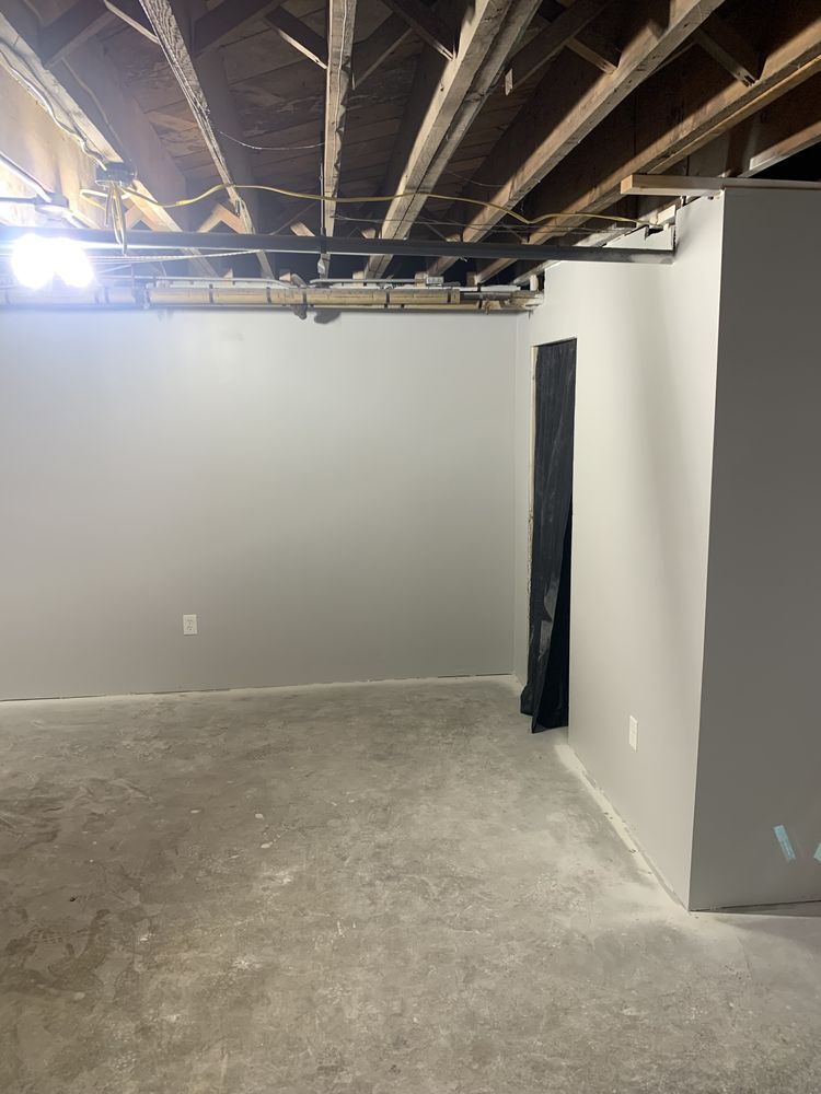 Slide of Santos Handyman Services