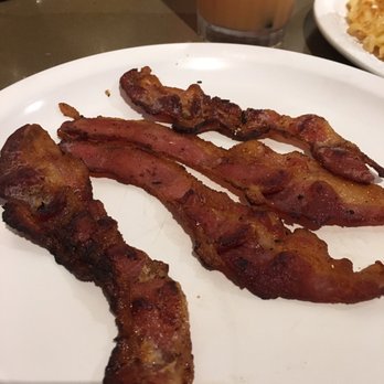 Eggs 'n Things - Waikiki Beach Eggspress - Breakfast & Brunch Near Me - Honolulu, Hawaii
