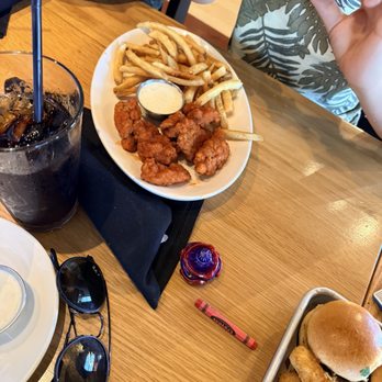 BJ's Restaurant & Brewhouse - Kids Spicy chicken tenders w/ fries - New American Near Me - Palmdale, California