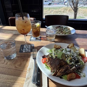 Browns Socialhouse Lethbridge South - White Prosecco sangria and a blackened chicken cowboy salad with avocado. - Pubs Near Me - Lethbridge, Alberta Browns Socialhouse Lethbridge South - White Prosecco sangria and a blackened chicken cowboy salad with avocado. - Pubs Near Me - Lethbridge, Alberta