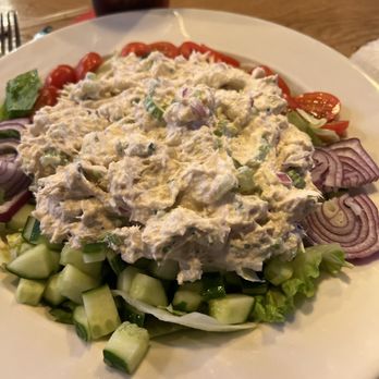 Candlelight Inn - Tuna salad - American Near Me - Scarsdale, New York