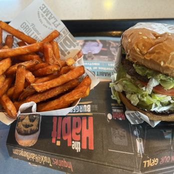 Habit Burger & Grill - Charburger, Sweet Potato Fries - Burgers Near Me - El Segundo, California