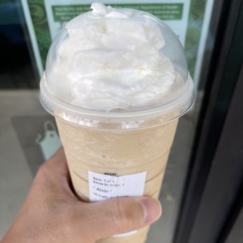 Starbucks - Caffè Vanilla Frappuccino® Blended Beverage - Coffee & Tea Near Me - Honolulu, Hawaii