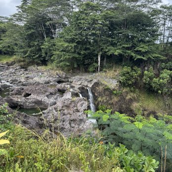 Rainbow Falls - Parks Near Me - Hilo, Hawaii