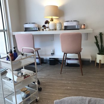 Adore Uptown Dallas - Nail Salons Near Me - Dallas, Texas