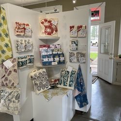 Lanai Art Program - Local crafts