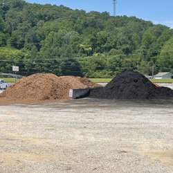 Glencoe Landscape Supply - Different colors in bark